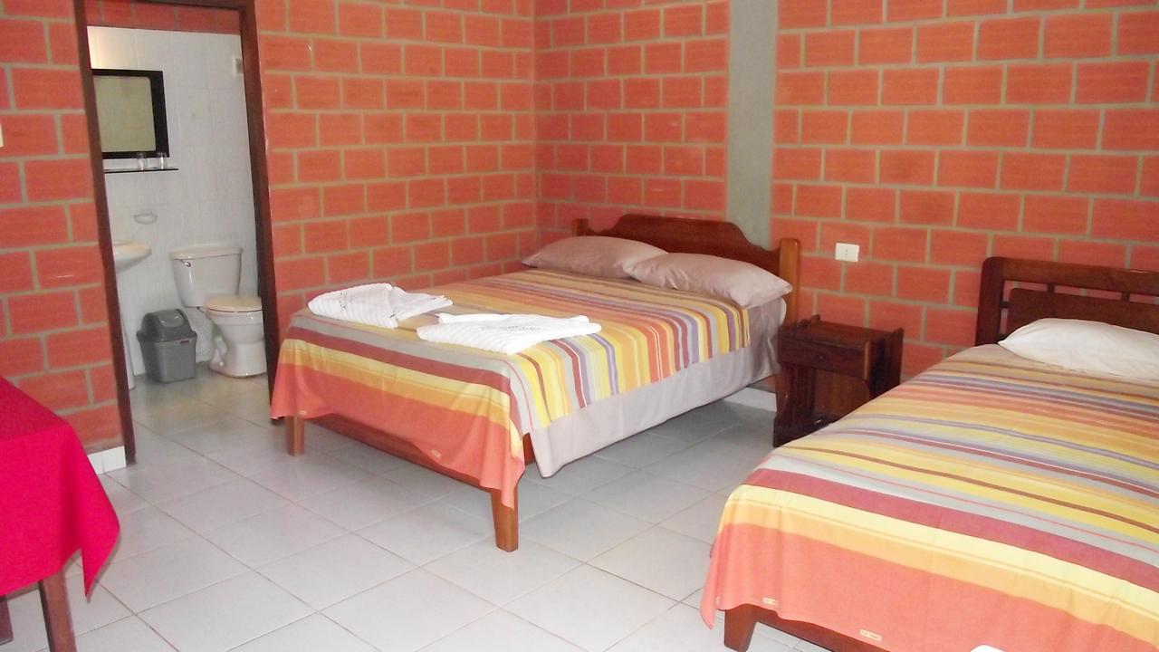 Hotel Ambaibo Rurrenabaque Zewnętrze zdjęcie